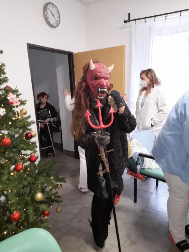 Čert, Mikuláš a anděl